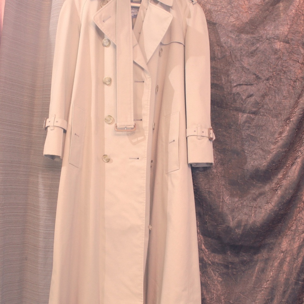 Vintage Burberrys long women's trench coat